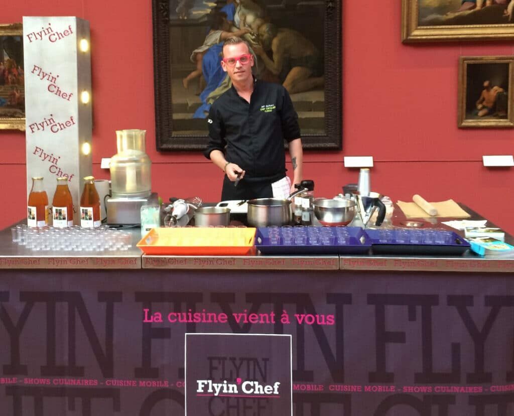 Démonstration culinaire Les Beaux Arts Culinaires - Chef FlyinChef en action au musée - Classe de cuisine professionnelle